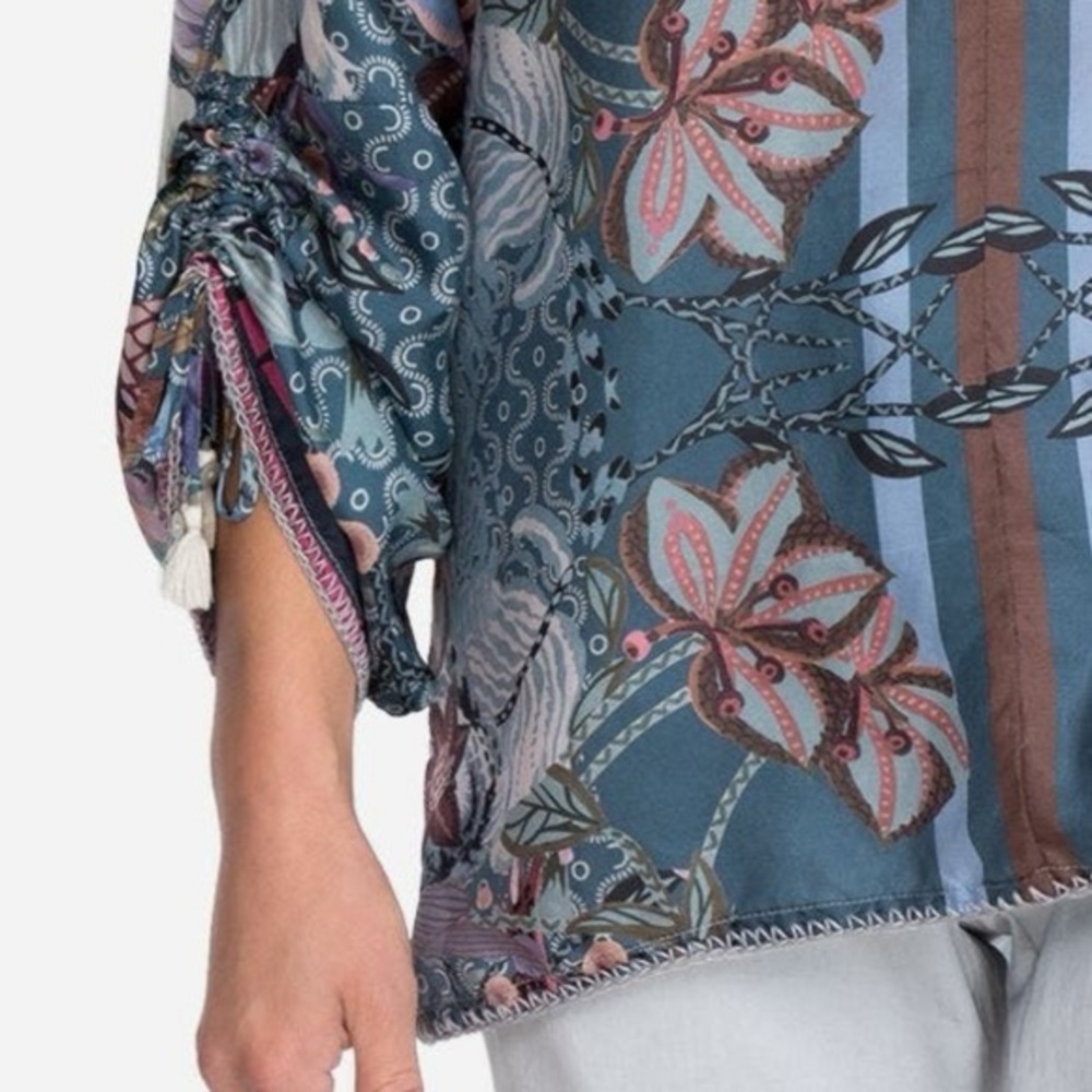 Johnny Was‎ Aran Georgia 100% Silk Floral Boho Ruched  Sleeves Tassel Trim Top - Picture 2 of 14